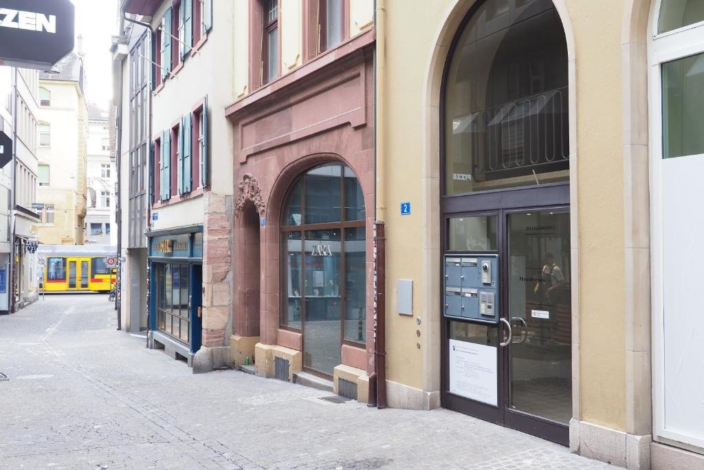 Just Sunny - Rooftop mitten in der Stadt